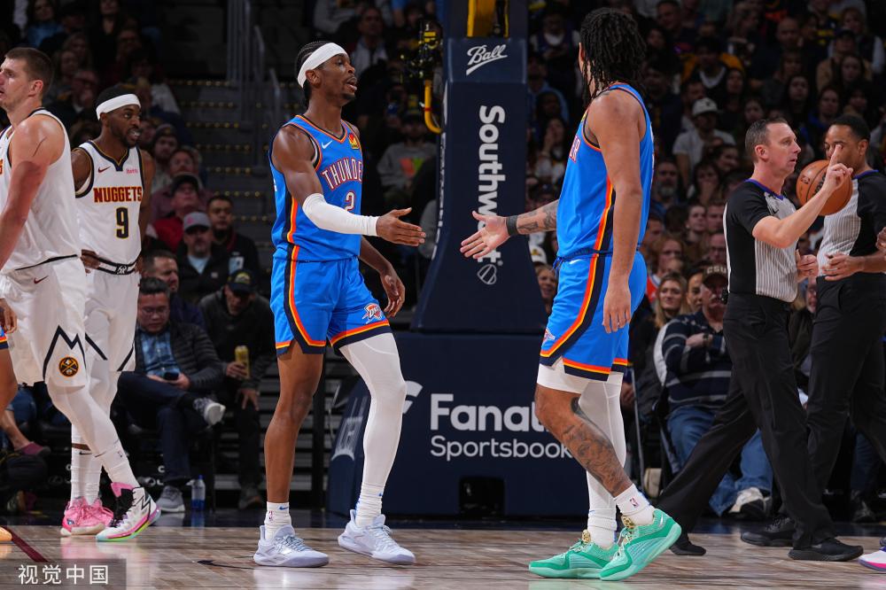 火箭在背靠 火箭在背靠